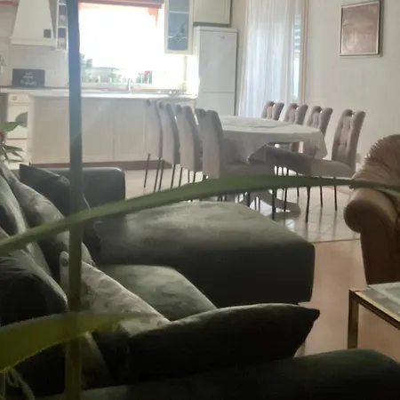 Quite Beautiful In The Split Neda With 4bedrooms